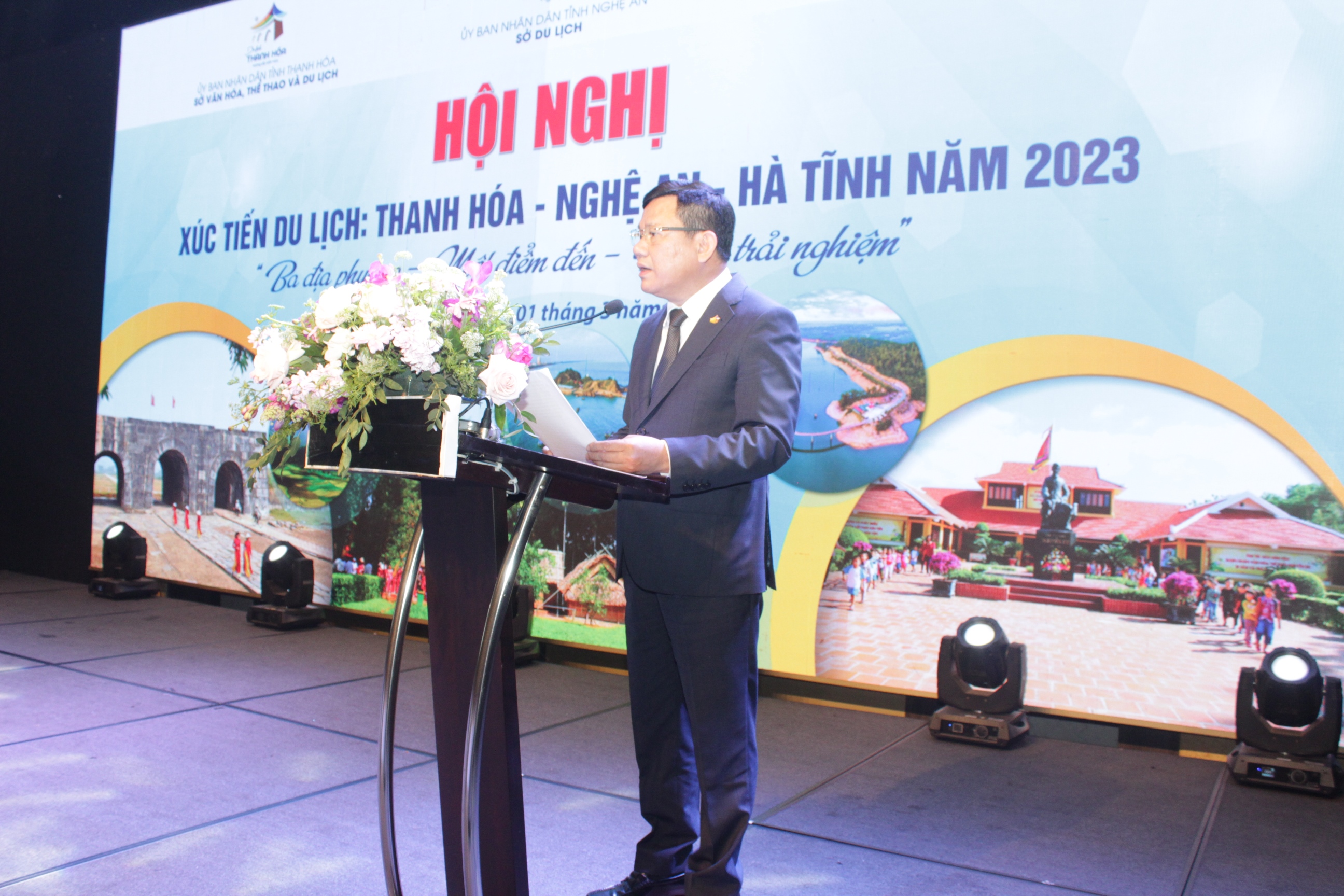 1.	Phó Chủ tịch UBND tỉnh Thanh Hóa Nguyễn Văn Thi phát biểu chào mừng